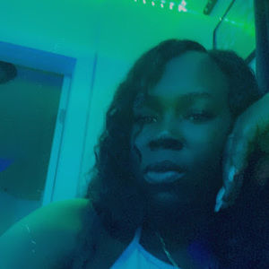 Meet your Posher, Roxie